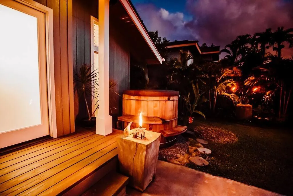 Holiday home Boho New Construction: On Golf Course/Views/Hot Tub Ac Walk To Market And Beach Princeville United States
