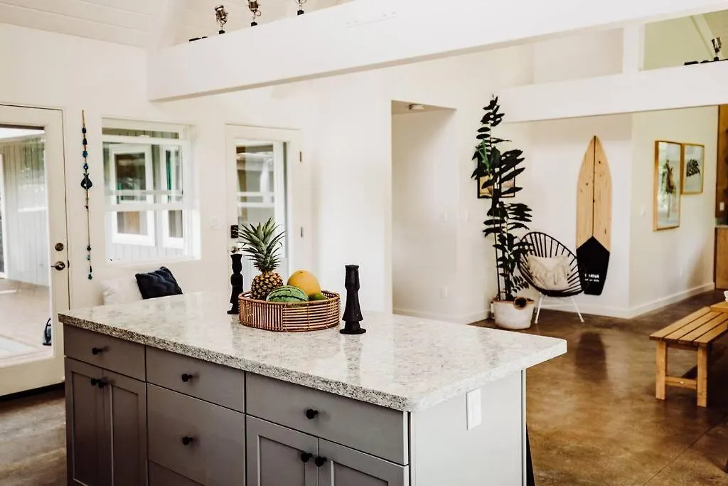 Boho New Construction: On Golf Course/Views/Hot Tub Ac Walk To Market And Beach Princeville Holiday home