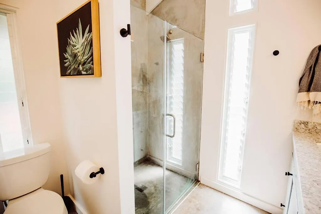 Boho New Construction: On Golf Course/Views/Hot Tub Ac Walk To Market And Beach Princeville