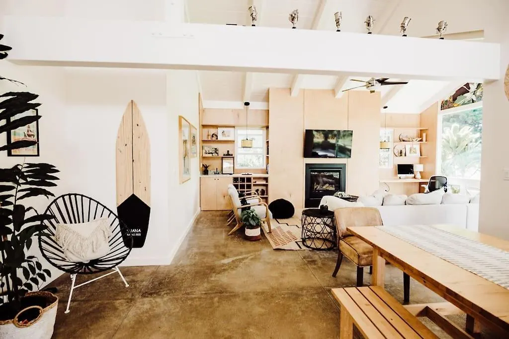 Boho New Construction: On Golf Course/Views/Hot Tub Ac Walk To Market And Beach Princeville