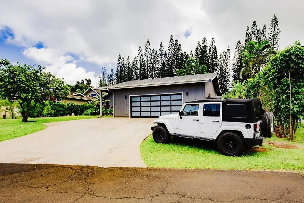 Holiday home Boho New Construction: On Golf Course/Views/Hot Tub Ac Walk To Market And Beach Princeville