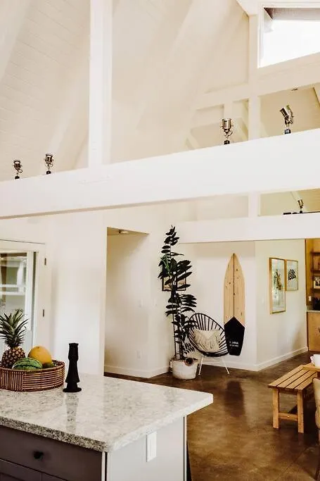 Boho New Construction: On Golf Course/Views/Hot Tub Ac Walk To Market And Beach Princeville Casa de Férias